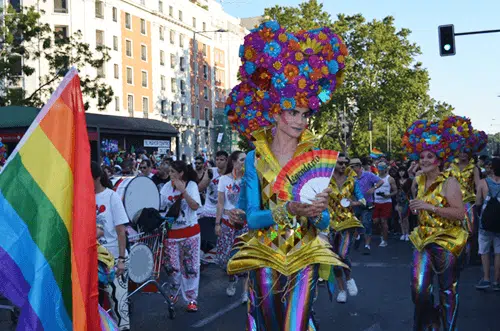 orgullo gay madrid - orgullo gay - fiesta gay madrid - fiestas orgullo gay madrid - desfile orgullo gay - MADO Madrid